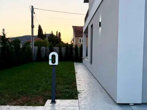 Izdavanje, kuća, 225m², Gornja Gorica, Podgorica - image 5