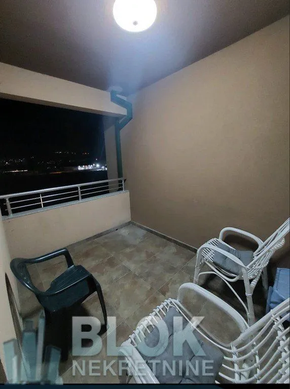 Izdavanje, dvosoban stan, 65m², Podgorica, Crna Gora