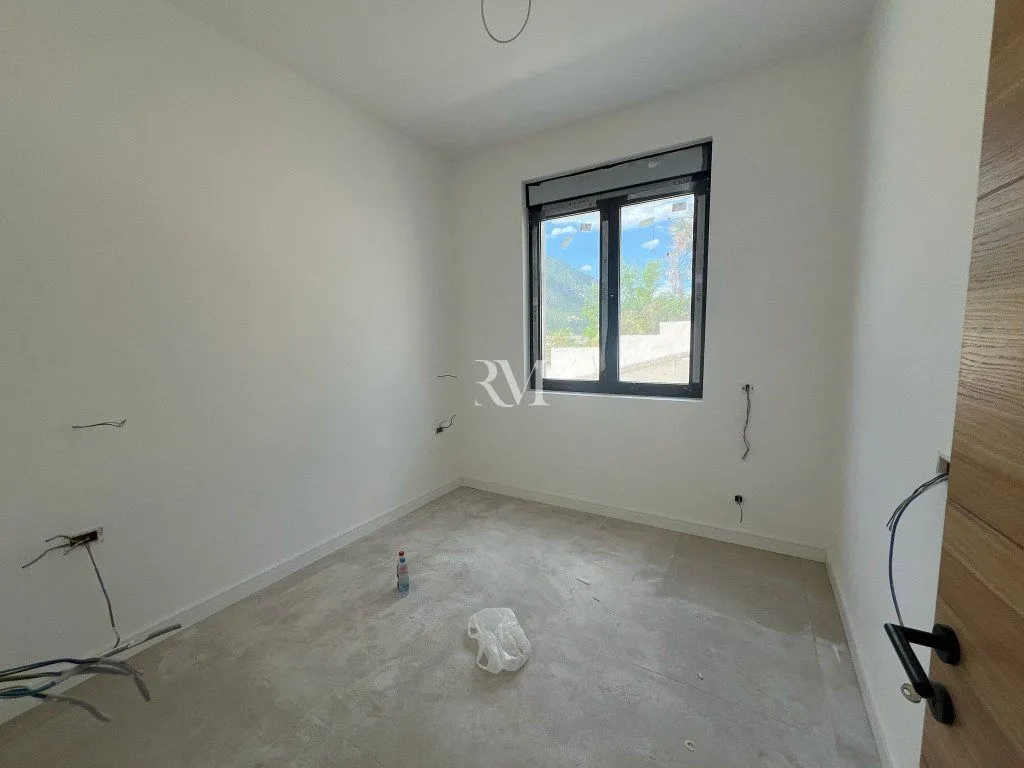 Prodaja, jednosoban stan, 44m², Dobrota, Kotor