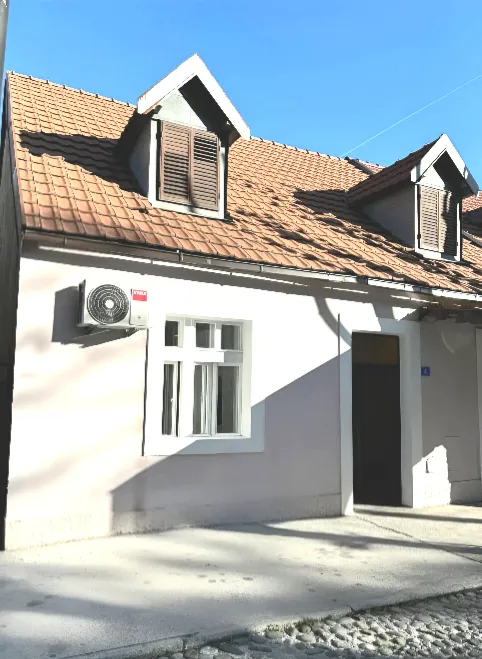 Rent, office space, 35m², Centar, Cetinje