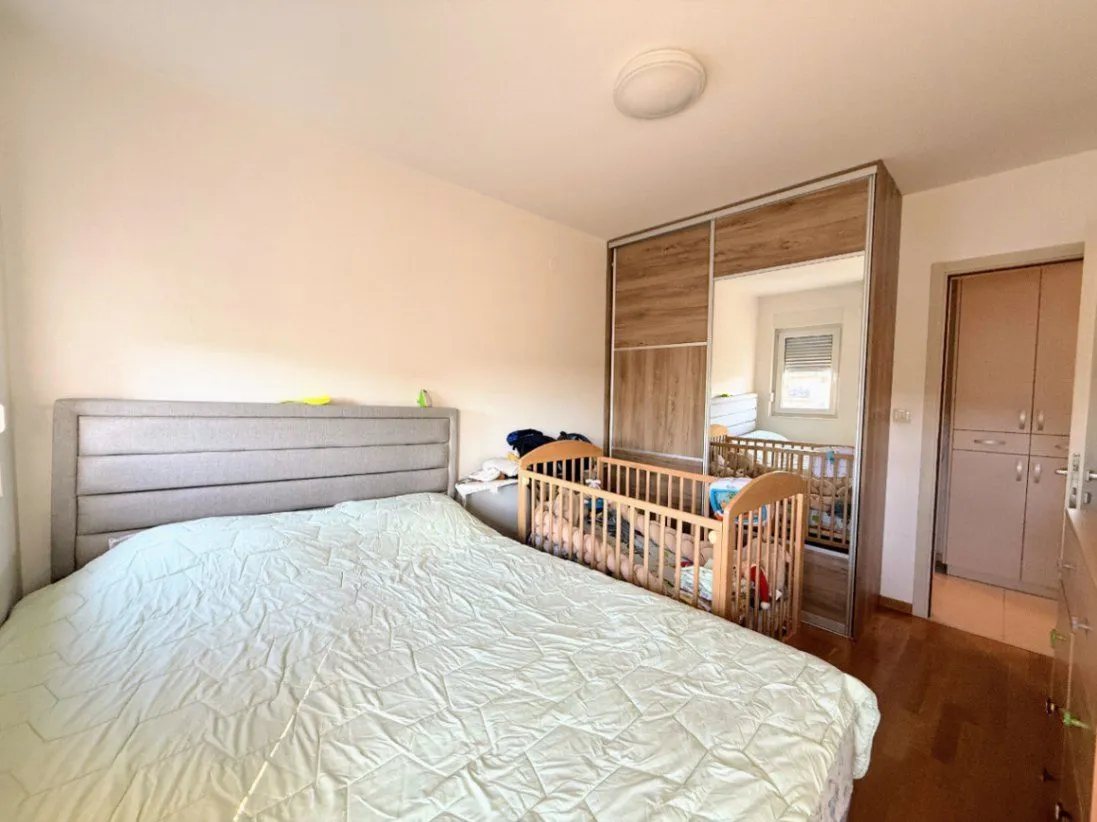 Prodaja, trosoban stan, 78m², Stari Aerodrom, Podgorica