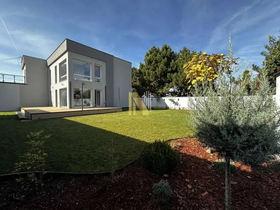 Rent, office space, 270m², Veternik, Novi Sad Sve Podlokacije