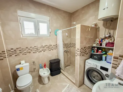 Sale, house, 296m², Donja Gorica, Podgorica - image 10