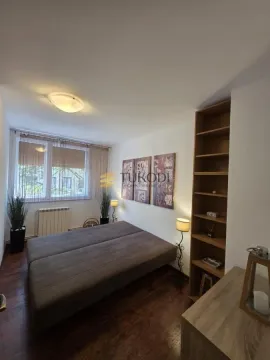 Rent, two bedroom apartment, 46m², Stari Grad, Beograd - image 11