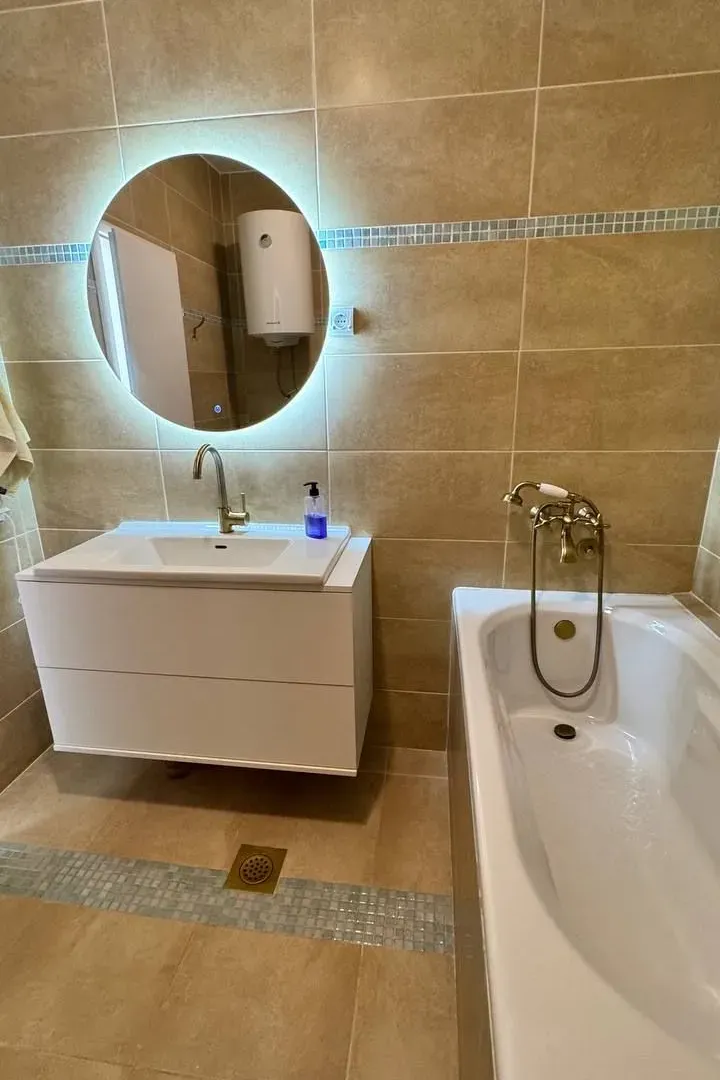 Prodaja, dvosoban stan, 68m², Budva, Crna Gora