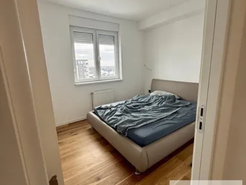 Prodaja, trosoban stan, 75m², Centar, Stara Pazova - image 4