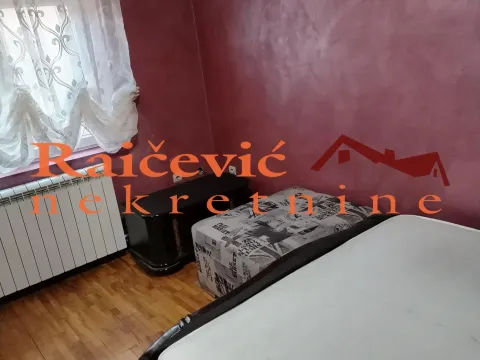 Rent, four bedroom apartment, 130m², Voždovac, Voždovac Sve Podlokacije - image 6