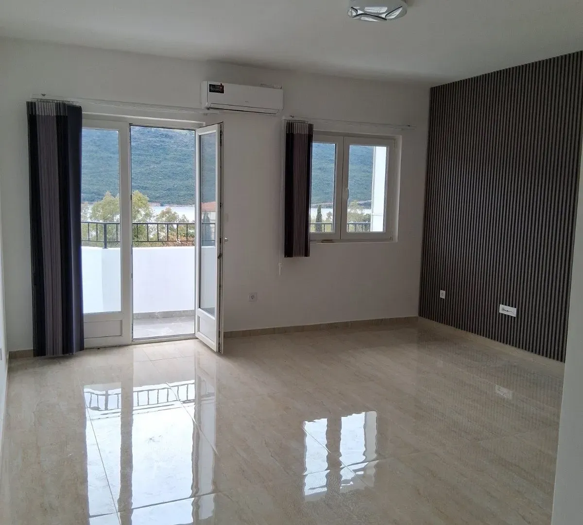 Prodaja, jednosoban stan, 44m², Kumbor, Herceg Novi