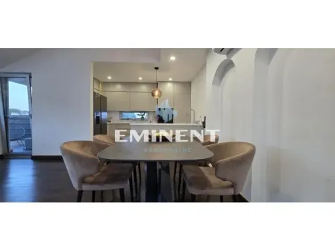 Prodaja, stan, 196m², Severni Bulevar, Zvezdara Sve Podlokacije - image 4