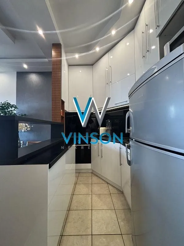 Izdavanje, dvosoban stan, 54m², Bulevar Evrope, Novi Sad Sve Podlokacije