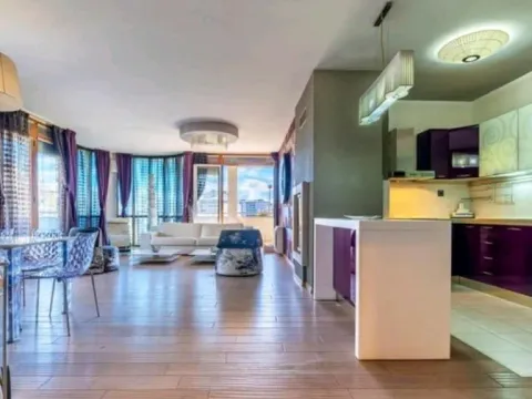 Sale, three bedroom apartment, 140m², Podgorica, Crna Gora - image 1