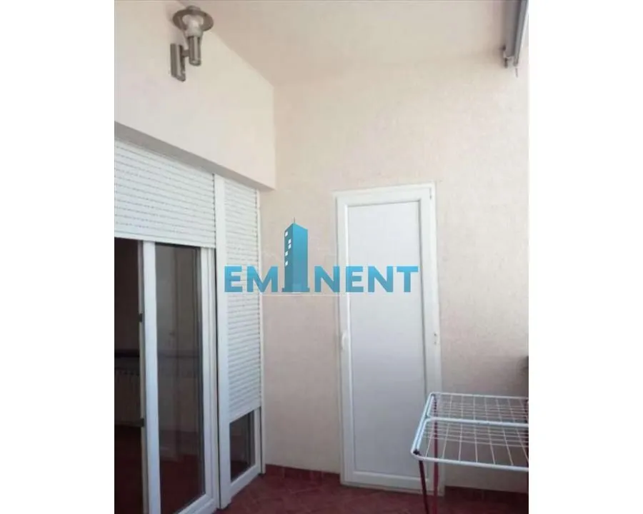 Rent, two bedroom apartment, 83m², Vračar Sve Podlokacije, Beograd