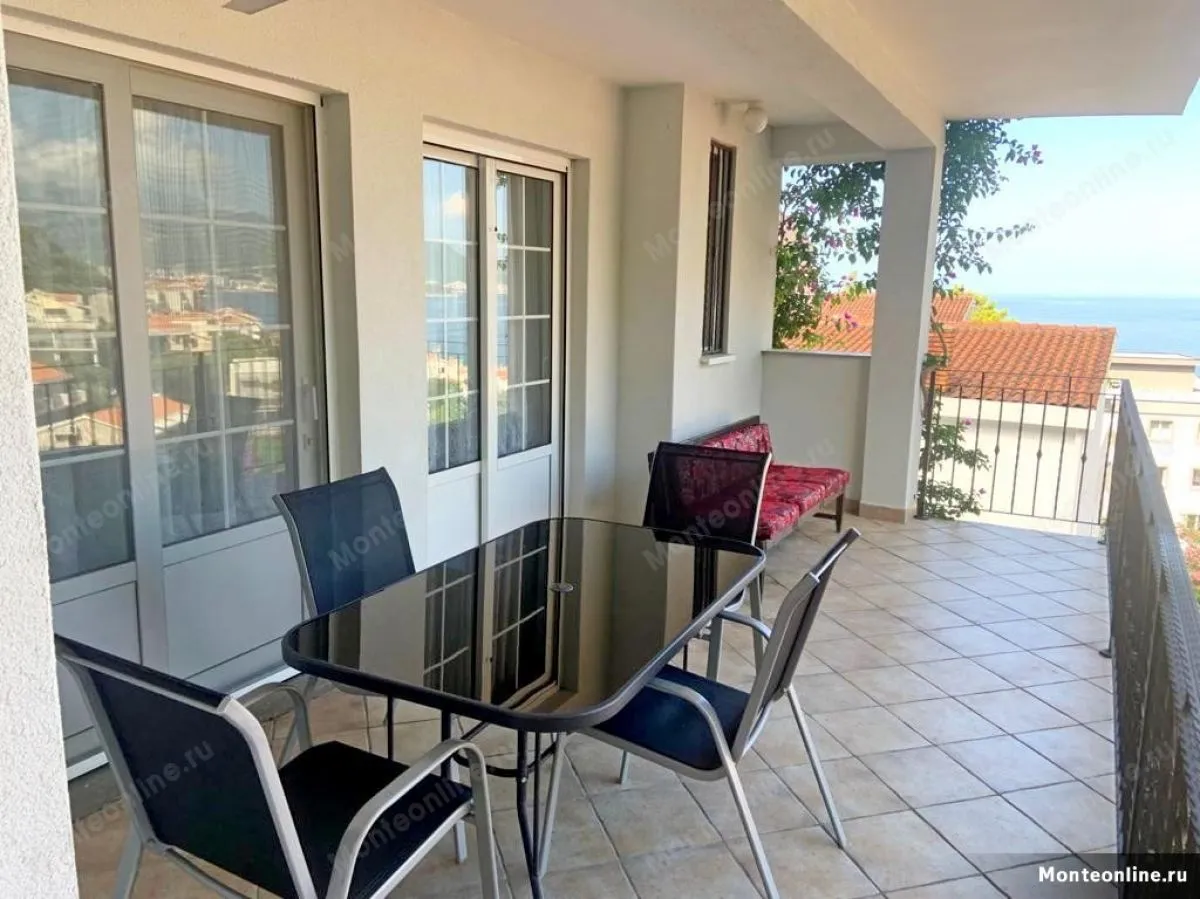 Sale, three bedroom apartment, 164m², Sveti Stefan, Budva