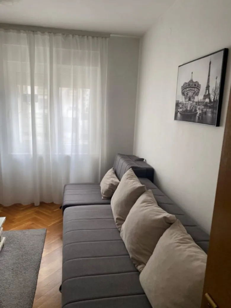 Rent, studio apartment, 28m², Blok 9, Podgorica