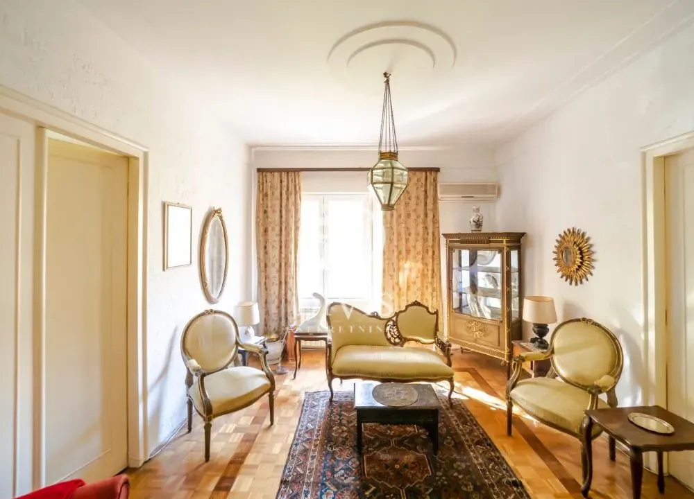 Prodaja, trosoban stan, 119m², Kalenić Pijaca, Vračar Sve Podlokacije