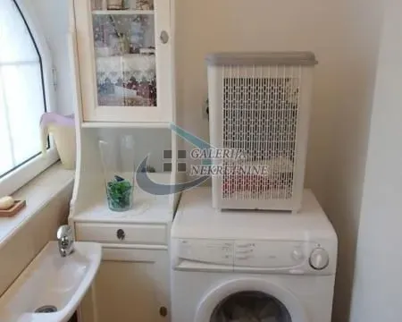 Sale, four bedroom apartment, 110m², Stari Grad, Beograd - image 25