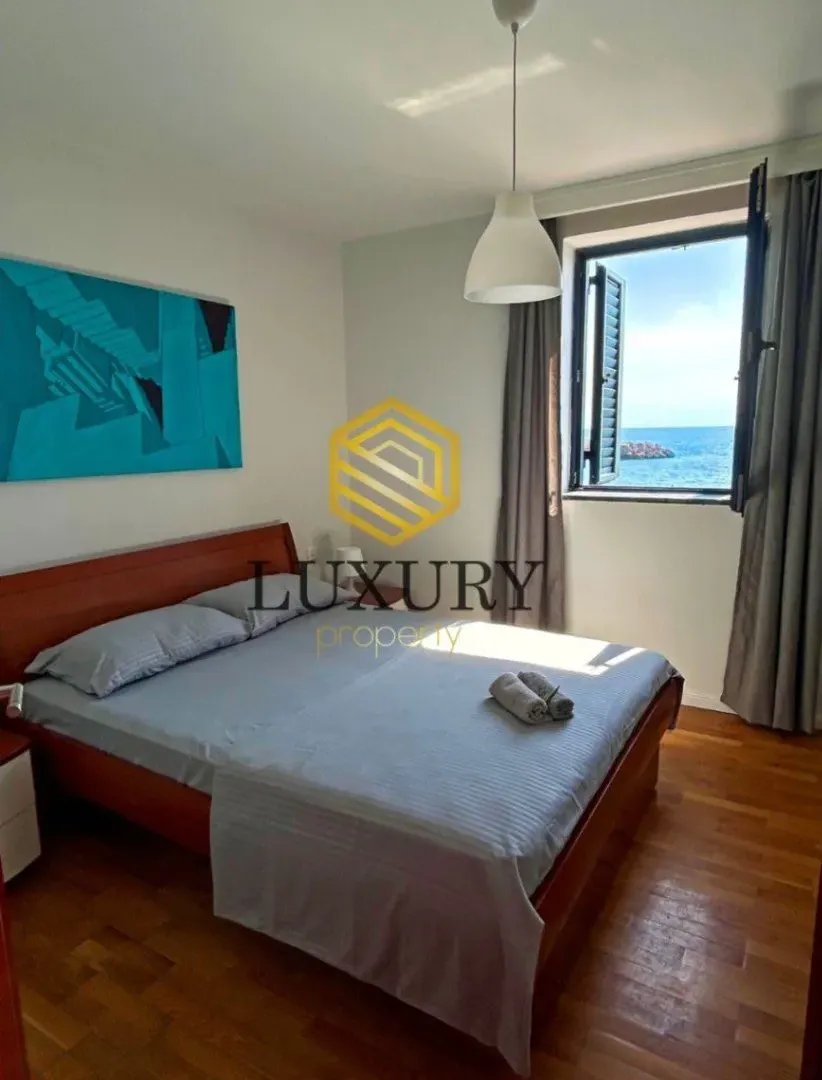 Izdavanje, stan, 50m², Sveti Stefan, Budva
