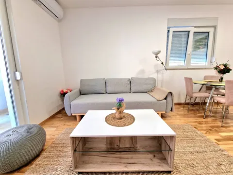 Izdavanje, jednosoban stan, 46m², Bečići, Budva - image 9