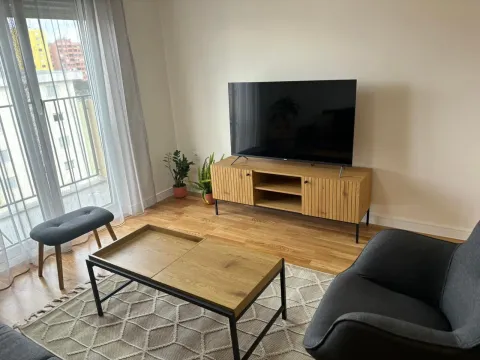 Rent, one bedroom apartment, 42m², Pobrežje, Podgorica - image 4