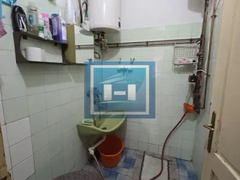 Prodaja, kuća, 250m², Vranje, Srbija - image 13