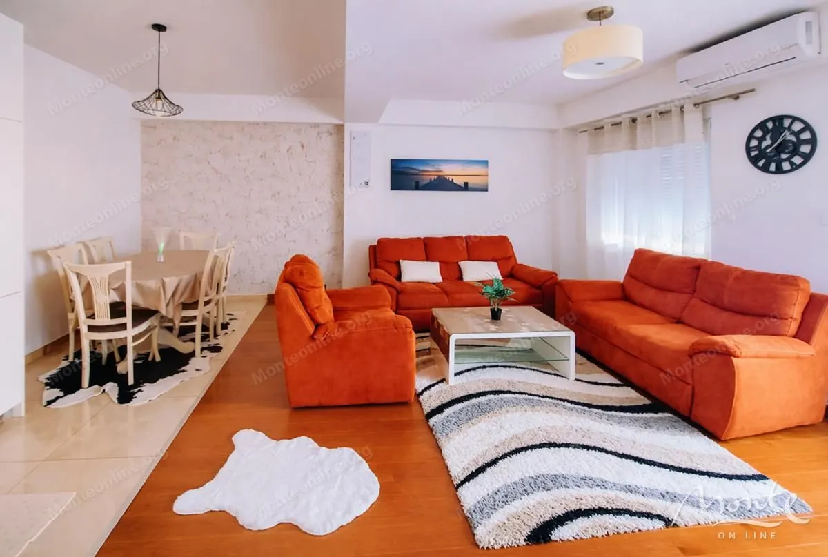 Prodaja, dvosoban stan, 65m², Ljubović, Podgorica