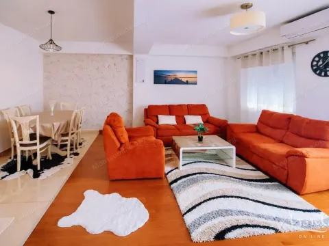 Prodaja, dvosoban stan, 65m², Ljubović, Podgorica - image 1