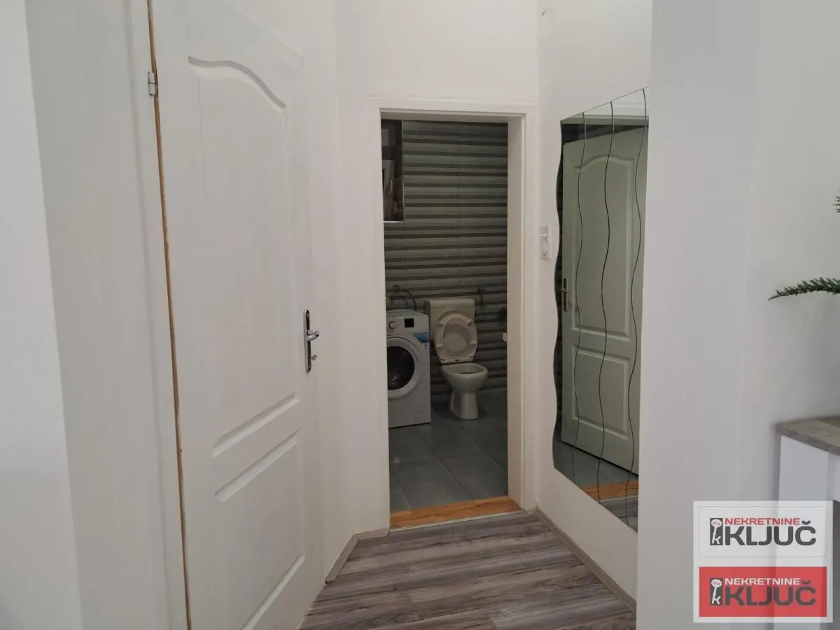 Prodaja, trosoban stan, 71m², Bulevar Oslobodjenja, Novi Sad Sve Podlokacije