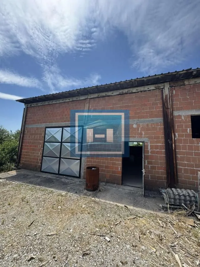 Sale, office space, 900m², Despotovac, Srbija