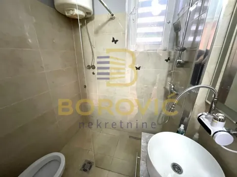 Rent, two bedroom apartment, 50m², Čubura, Beograd - image 12