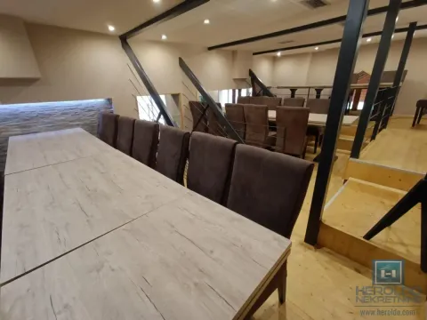 Prodaja, poslovni prostor, 300m², Centar, Jagodina - image 11