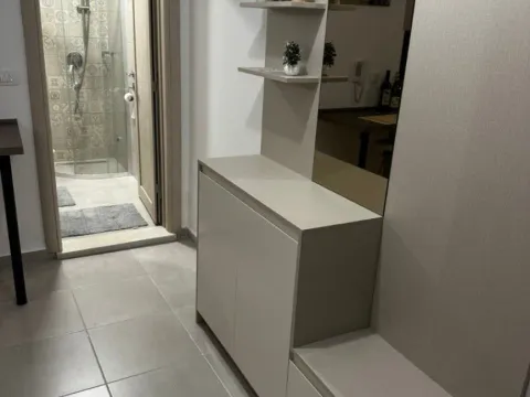 Rent, one bedroom apartment, 50m², Mažina, Tivat - image 2