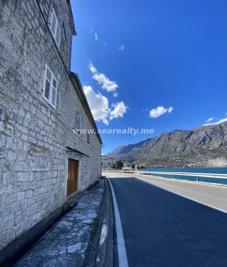 Prodaja, kuća, 180m², Kostanjica, Kotor