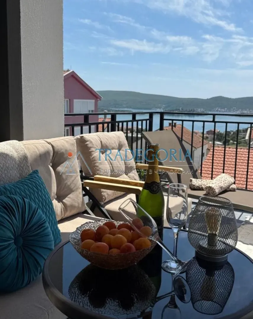Prodaja, dvosoban stan, 70m², Tivat, Crna Gora