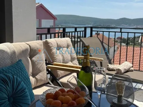 Sale, two bedroom apartment, 70m², Tivat, Crna Gora
