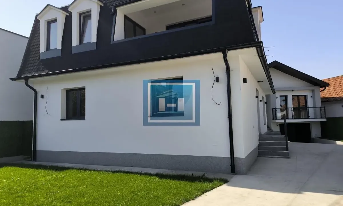 Sale, house, 350m², Centar, Ćuprija