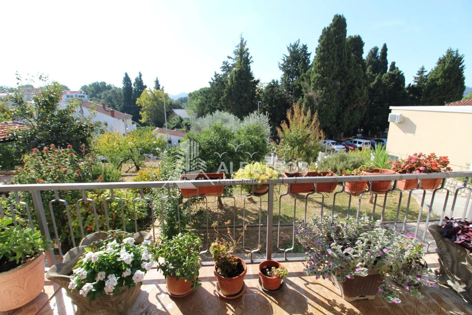 Izdavanje, kuća, 125m², Bar, Crna Gora