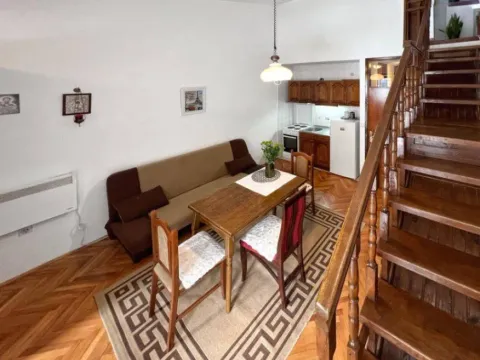 Prodaja, dvosoban stan, 38m², Sutomore, Bar