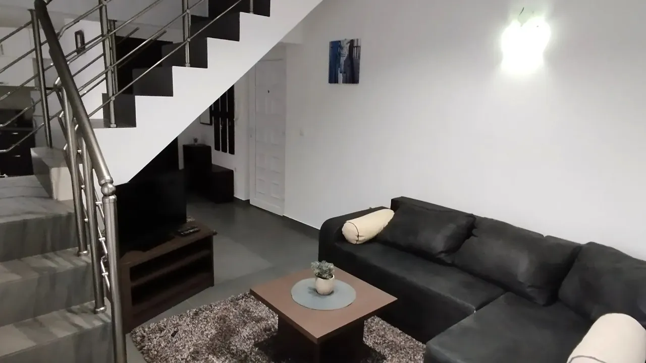 Izdavanje, stan, 70m², Tivat, Crna Gora