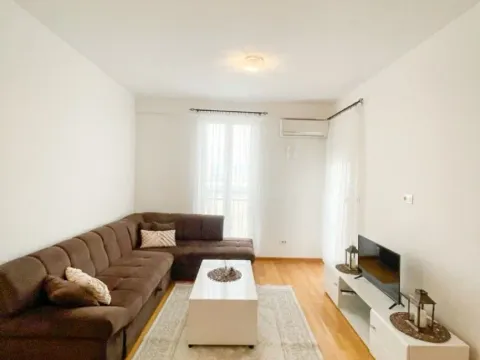 Stan in Stari Aerodrom