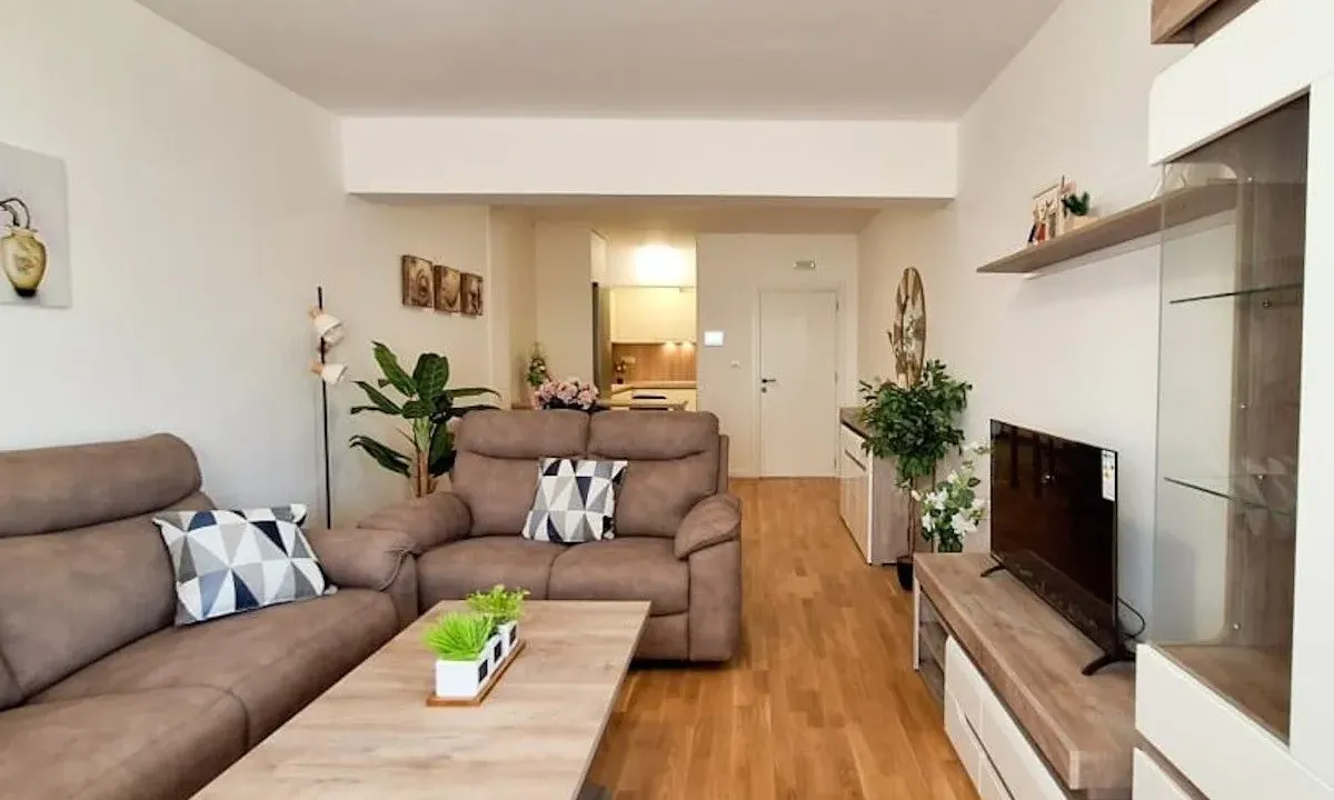 Prodaja, trosoban stan, 92m², Ilino, Bar