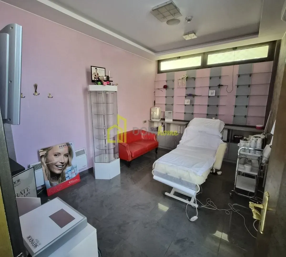 Sale, office space, 60m², Pejton, Podgorica