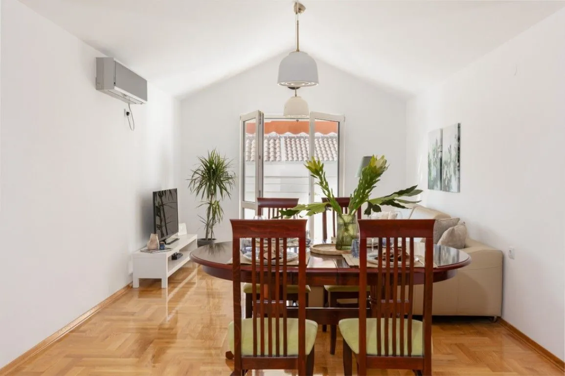 Prodaja, dvosoban stan, 62m², Seljanovo, Tivat