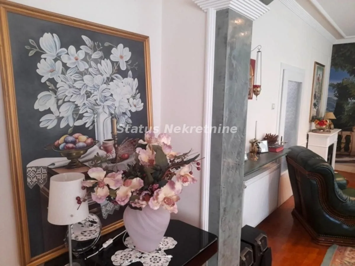 Prodaja, kuća, 274m², Temerin, Novi Sad