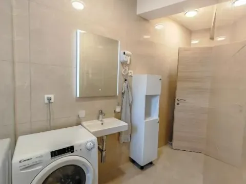 Izdavanje, jednosoban stan, 43m², Budva, Crna Gora - image 3