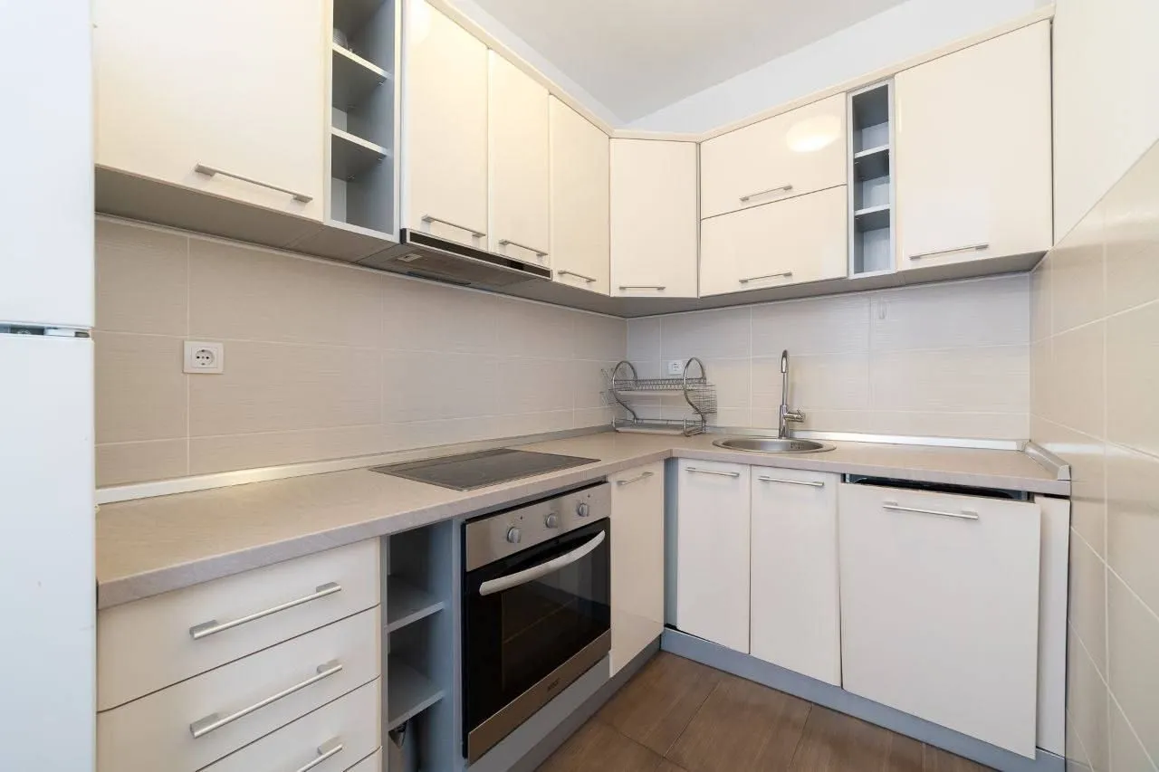 Sale, two bedroom apartment, 69m², Bečići, Budva