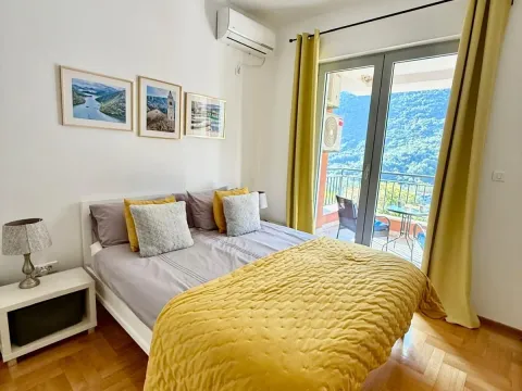 Sale, one bedroom apartment, 59m², Morinj, Kotor - image 4
