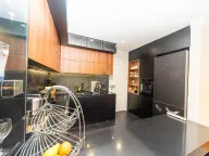 Prodaja, trosoban stan, 195m², Pobrežje, Podgorica - image 8