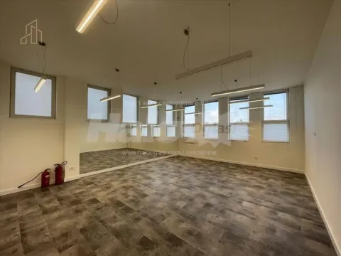 Izdavanje, poslovni prostor, 2000m², Voždovac Sve Podlokacije, Beograd - image 7