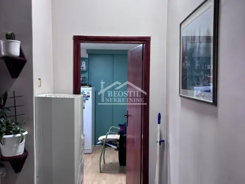 Prodaja, trosoban stan, 70m², Centar, Pančevo - image 4