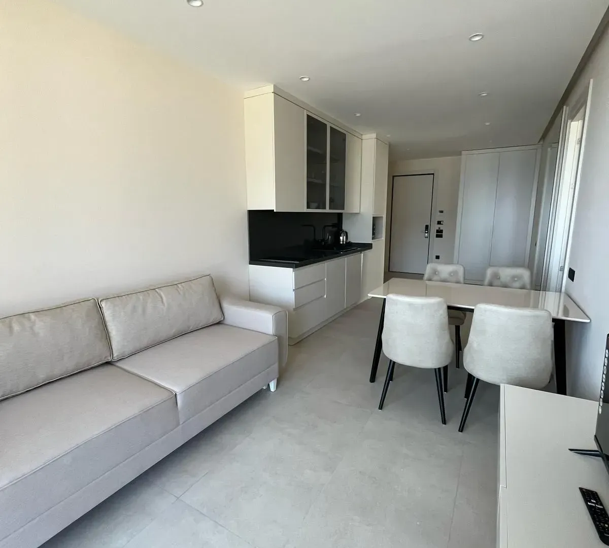 Sale, one bedroom apartment, 57m², Bečići, Budva